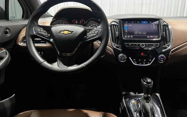 imagem-https://www.socarrao.com.br/sc-vehicle-images-prod/4375697/1792187232415-8579706_12_B_b79d172580.jpeg