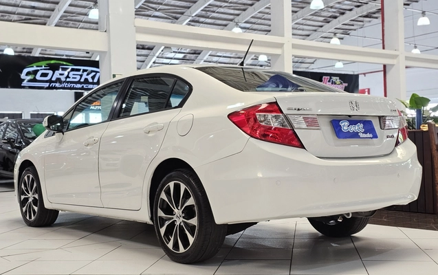 imagem-https://www.socarrao.com.br/sc-vehicle-images-prod/4375735/1792187713957-1_054602.jpg
