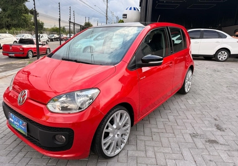 Volkswagen Up! 2017 Vermelho — foto 1 de 3
