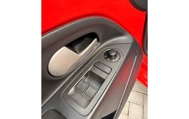 imagem-https://www.socarrao.com.br/sc-vehicle-images-prod/4376021/1792190382614-13_063304.jpg