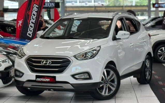 imagem-https://www.socarrao.com.br/sc-vehicle-images-prod/4376756/1792521229691-8556351_1_B_619889b925.jpeg