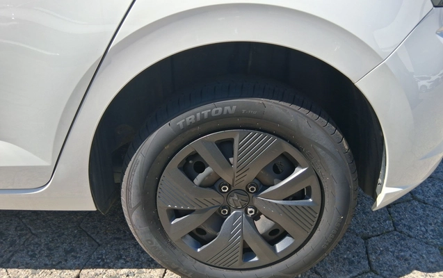 imagem-https://www.socarrao.com.br/sc-vehicle-images-prod/4379949/1792215788634-1_020447.jpg