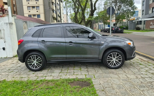 imagem-https://www.socarrao.com.br/sc-vehicle-images-prod/4380291/1792235590535-V2hhdHNBcHAgSW1hZ2UgMjAyNi0xMC0xNiBhdCAxNS4zMi4yNyAoMikuanBlZw.jpeg
