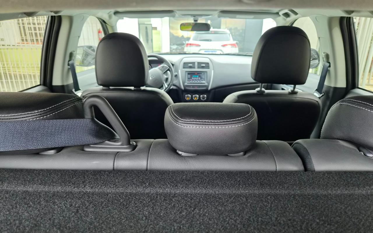 imagem-https://www.socarrao.com.br/sc-vehicle-images-prod/4380291/1792235590776-V2hhdHNBcHAgSW1hZ2UgMjAyNi0xMC0xNiBhdCAxNS4zMi4yMi5qcGVn.jpeg