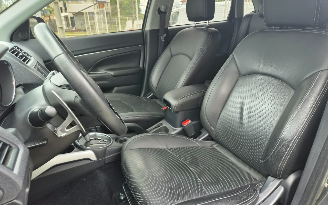 imagem-https://www.socarrao.com.br/sc-vehicle-images-prod/4380291/1792235590906-V2hhdHNBcHAgSW1hZ2UgMjAyNi0xMC0xNiBhdCAxNS4zMi4yNiAoMSkuanBlZw.jpeg