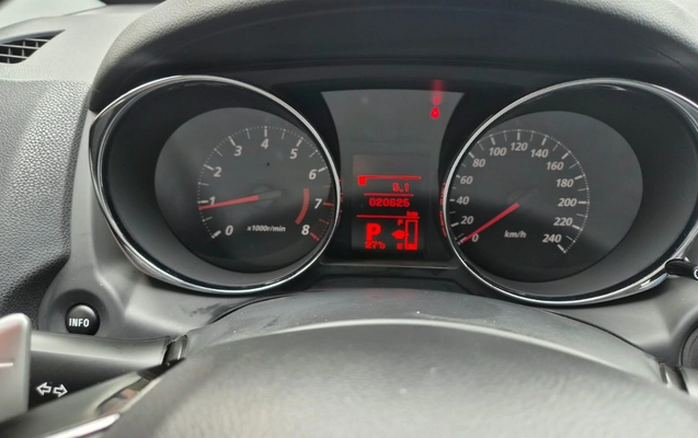imagem-https://www.socarrao.com.br/sc-vehicle-images-prod/4380291/1792235591393-V2hhdHNBcHAgSW1hZ2UgMjAyNi0xMC0xNiBhdCAxNS4zMi4yNS5qcGVn.jpeg