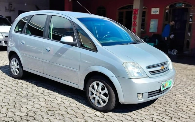 imagem-https://www.socarrao.com.br/sc-vehicle-images-prod/4380307/1792240132638-8579359_13_B_c0cc44de1b.jpeg