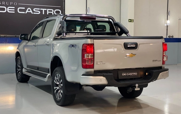 imagem-https://www.socarrao.com.br/sc-vehicle-images-prod/4380308/1792238479144-Q0hFVlJPTEVUIFMxMCBMVFogREQ0QSAtIDIwMTcgLSBQUkFUQSAtIFBQUDhENzMgKDQpLmpwZw.jpg