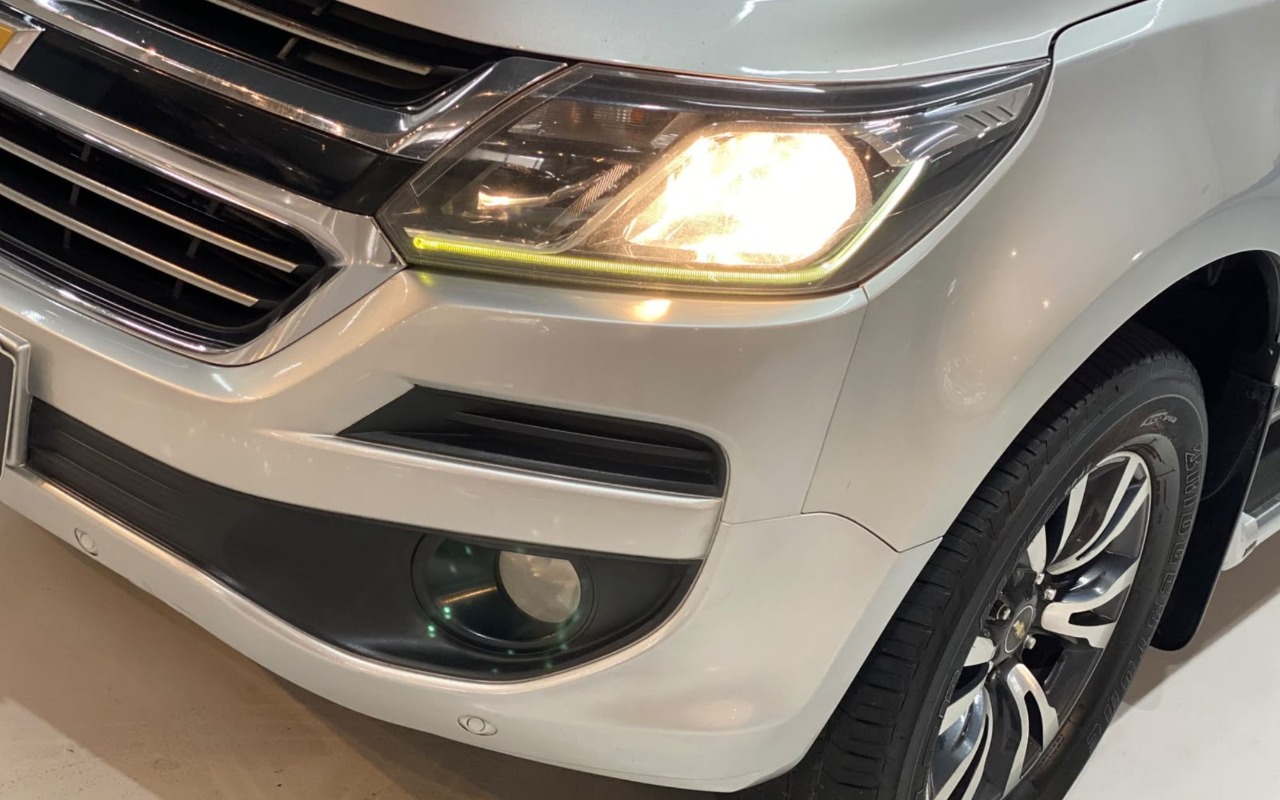 imagem-https://www.socarrao.com.br/sc-vehicle-images-prod/4380308/1792238479657-Q0hFVlJPTEVUIFMxMCBMVFogREQ0QSAtIDIwMTcgLSBQUkFUQSAtIFBQUDhENzMgKDExKS5qcGc.jpg