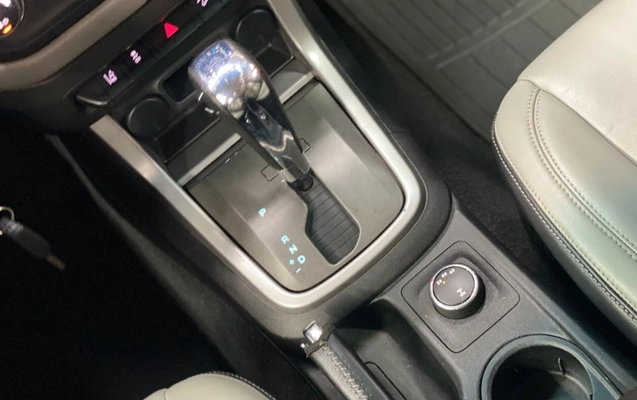 imagem-https://www.socarrao.com.br/sc-vehicle-images-prod/4380308/1792238480252-Q0hFVlJPTEVUIFMxMCBMVFogREQ0QSAtIDIwMTcgLSBQUkFUQSAtIFBQUDhENzMgKDE4KS5qcGc.jpg