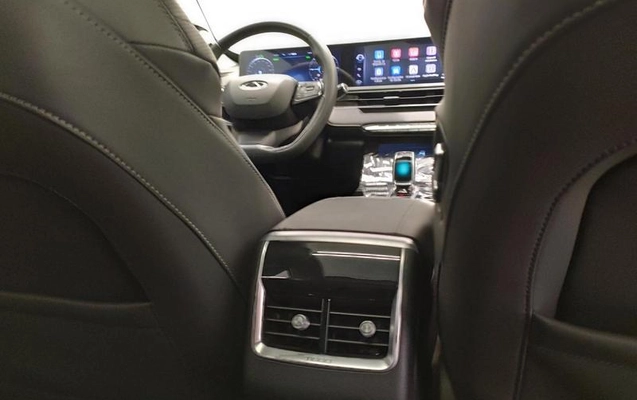 imagem-https://www.socarrao.com.br/sc-vehicle-images-prod/4380312/1792603817798-8450738_9_B_c389cfccd5.jpeg