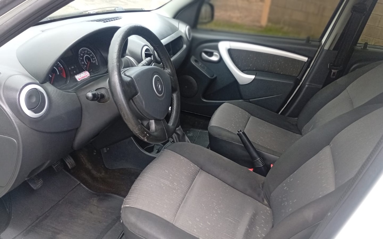 imagem-https://www.socarrao.com.br/sc-vehicle-images-prod/4380323/1792244565523-OTAxNGM1NTUtZTI0Zi00NGVjLWFlM2MtMjBjMzZjNDc4NWE4LmpwZWc.jpeg