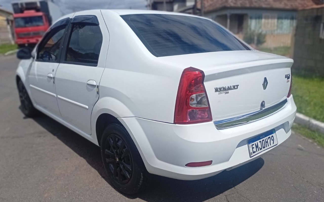 imagem-https://www.socarrao.com.br/sc-vehicle-images-prod/4380323/1792244565628-OWE2YTIyYzItYzkzMS00OGZlLTg5OWUtYzdhM2RjZDU2MjAxLmpwZWc.jpeg