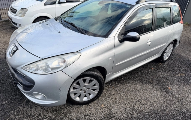 imagem-https://www.socarrao.com.br/sc-vehicle-images-prod/4380325/1792239563299-ZDNiMjI5ZGEtZWY5MC00NGM1LTlmMzYtNzNjZmY1YTIyNWRhLmpwZWc.jpeg