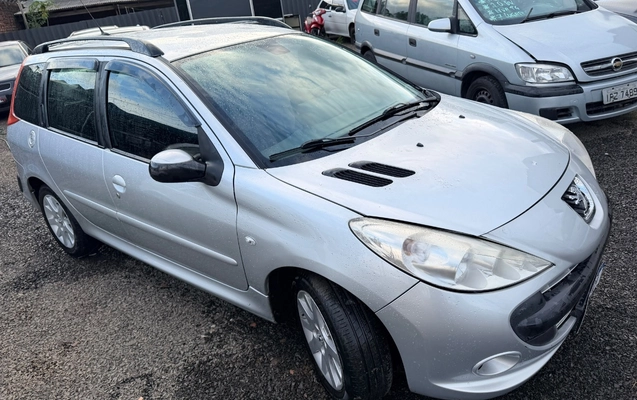 imagem-https://www.socarrao.com.br/sc-vehicle-images-prod/4380325/1792239564162-ZTM3Y2UwMTktYjVmOC00M2Y1LTk4MTktOWFiYzY4ZmU2YzM4LmpwZWc.jpeg