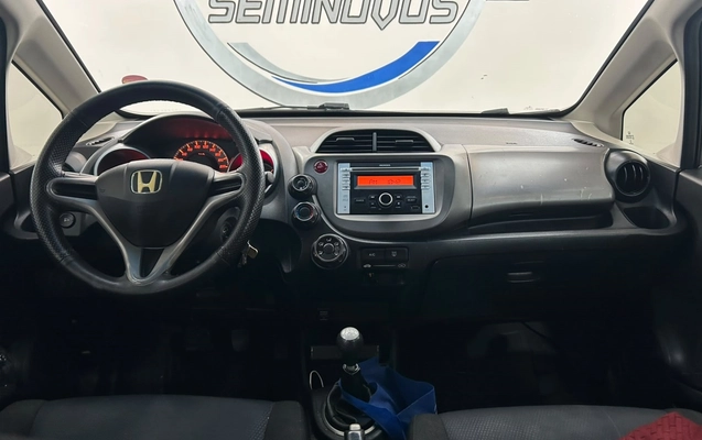 imagem-https://www.socarrao.com.br/sc-vehicle-images-prod/4380329/1792239706176-4_091446.jpg