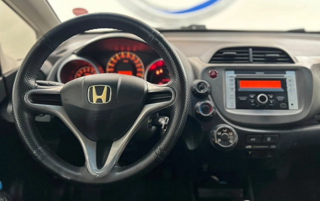 imagem-https://www.socarrao.com.br/sc-vehicle-images-prod/4380329/1792239706179-12_091446.jpg