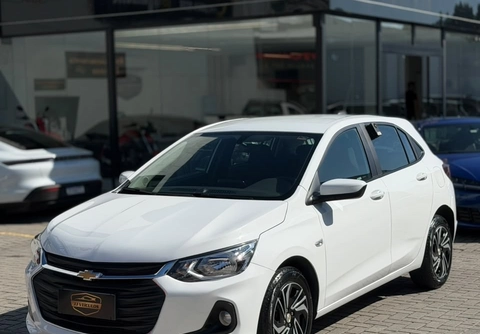 Chevrolet Onix 2024 Branco — foto 1 de 3