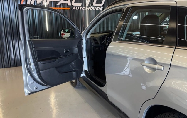 imagem-https://www.socarrao.com.br/sc-vehicle-images-prod/4380338/1792240342915-gb-761db4e.jpeg