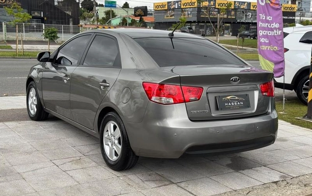 imagem-https://www.socarrao.com.br/sc-vehicle-images-prod/4380345/1792697500096-8577512_1_B_5f029c1084.jpeg