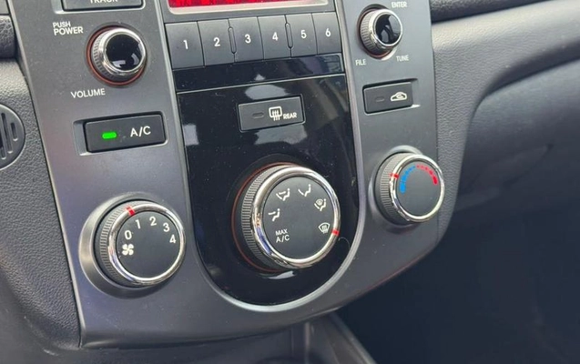 imagem-https://www.socarrao.com.br/sc-vehicle-images-prod/4380345/1792697500109-8577512_12_B_a9b03f179e.jpeg