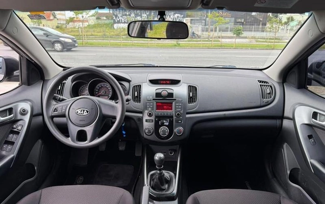 imagem-https://www.socarrao.com.br/sc-vehicle-images-prod/4380345/1792697500117-8577512_18_B_ffcc137cda.jpeg