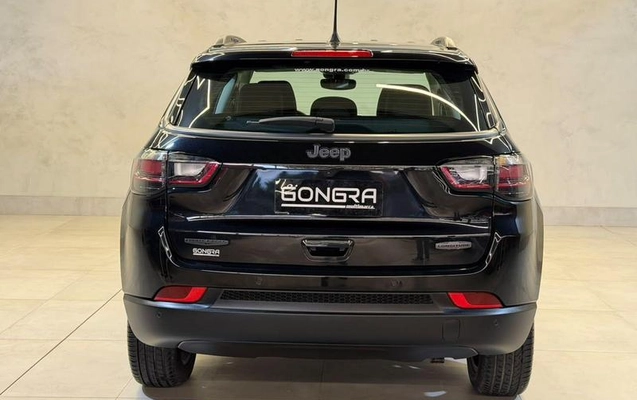 imagem-https://www.socarrao.com.br/sc-vehicle-images-prod/4380346/1792526216247-8569938_10_B_170e9432b1.jpeg