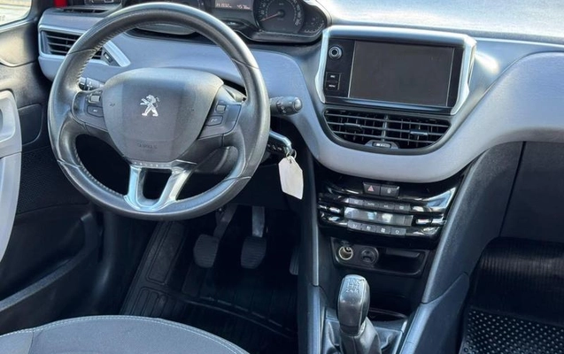 imagem-https://www.socarrao.com.br/sc-vehicle-images-prod/4380358/1792528356350-8574953_17_B_945da08fbd.jpeg