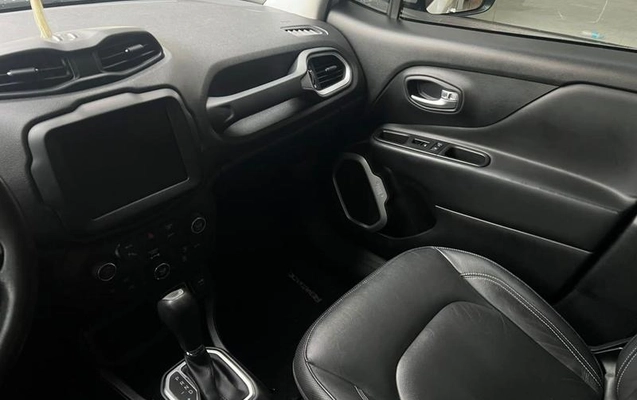 imagem-https://www.socarrao.com.br/sc-vehicle-images-prod/4380362/1792241559462-8579044_1_B_d9418b5934.jpeg