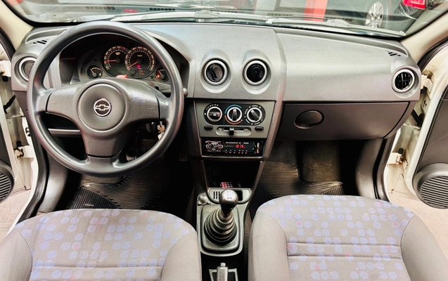imagem-https://www.socarrao.com.br/sc-vehicle-images-prod/4380373/1792241895553-SU1HXzc2MjAuanBlZw.jpeg