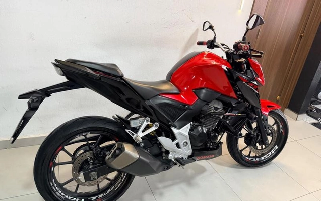 imagem-https://www.socarrao.com.br/sc-vehicle-images-prod/4380384/1792504121010-8580561_2_B_145a1b0061.jpeg