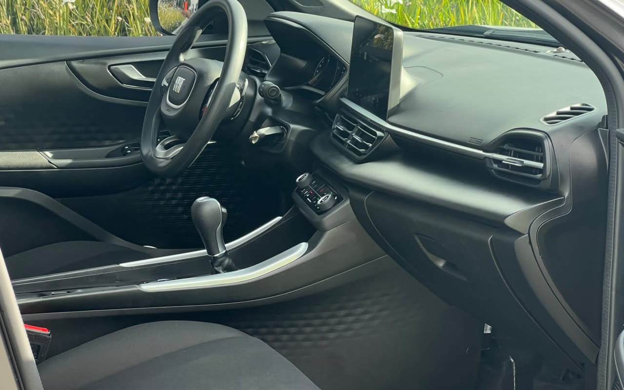 imagem-https://www.socarrao.com.br/sc-vehicle-images-prod/4380444/1792244588820-V2hhdHNBcHAgSW1hZ2UgMjAyNi0xMC0xNiBhdCAxNi40MS4wOCAoMSkuanBlZw.jpeg
