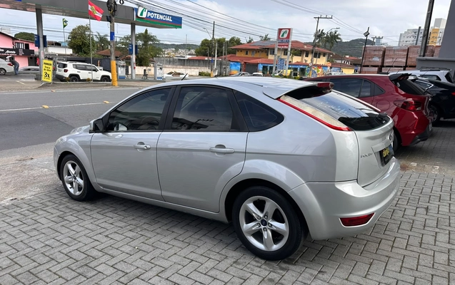 imagem-https://www.socarrao.com.br/sc-vehicle-images-prod/4380457/1792245093630-f934c551-a710-47f6-873e-e6795bd42f28.jpeg