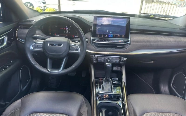 imagem-https://www.socarrao.com.br/sc-vehicle-images-prod/4380462/1792603823559-8578289_10_B_ae68a14ca7.jpeg