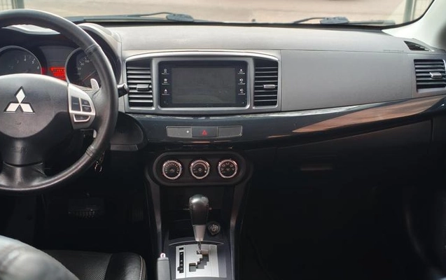 imagem-https://www.socarrao.com.br/sc-vehicle-images-prod/4380466/1792245470026-8570746_8_B_bf3f93f4b8.jpeg