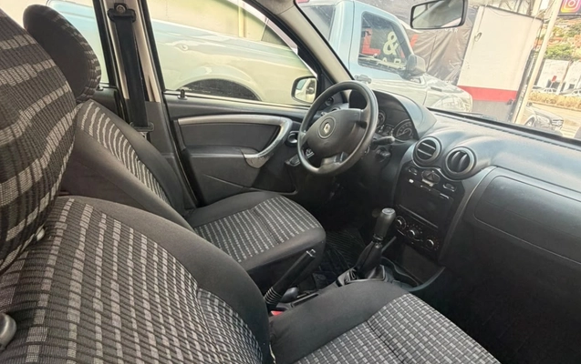 imagem-https://www.socarrao.com.br/sc-vehicle-images-prod/4380473/1792245886951-YTI5NTAyN2ItN2FlMy00NTIwLTliYTMtYmFmNjg3NWNhMjM5LmpwZWc.jpeg