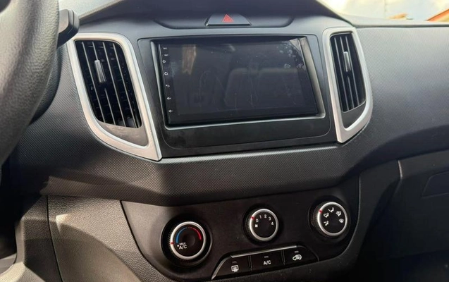 imagem-https://www.socarrao.com.br/sc-vehicle-images-prod/4380484/1792614175601-8580886_6_B_5909ab842b.jpeg