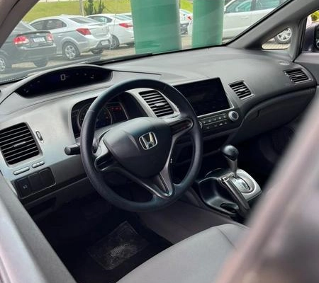 imagem-https://www.socarrao.com.br/sc-vehicle-images-prod/4380492/1792247949849-8581039_13_B_17b669a7f5.jpeg