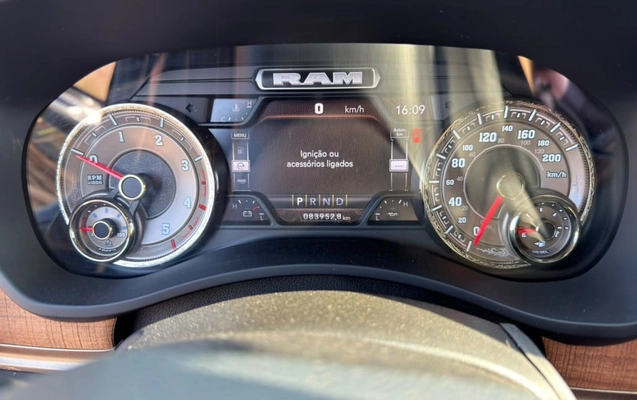 imagem-https://www.socarrao.com.br/sc-vehicle-images-prod/4380494/1792246956721-vehicle_image_1792246757_634c94a9c4d891dc45c70f83f451e304.jpeg