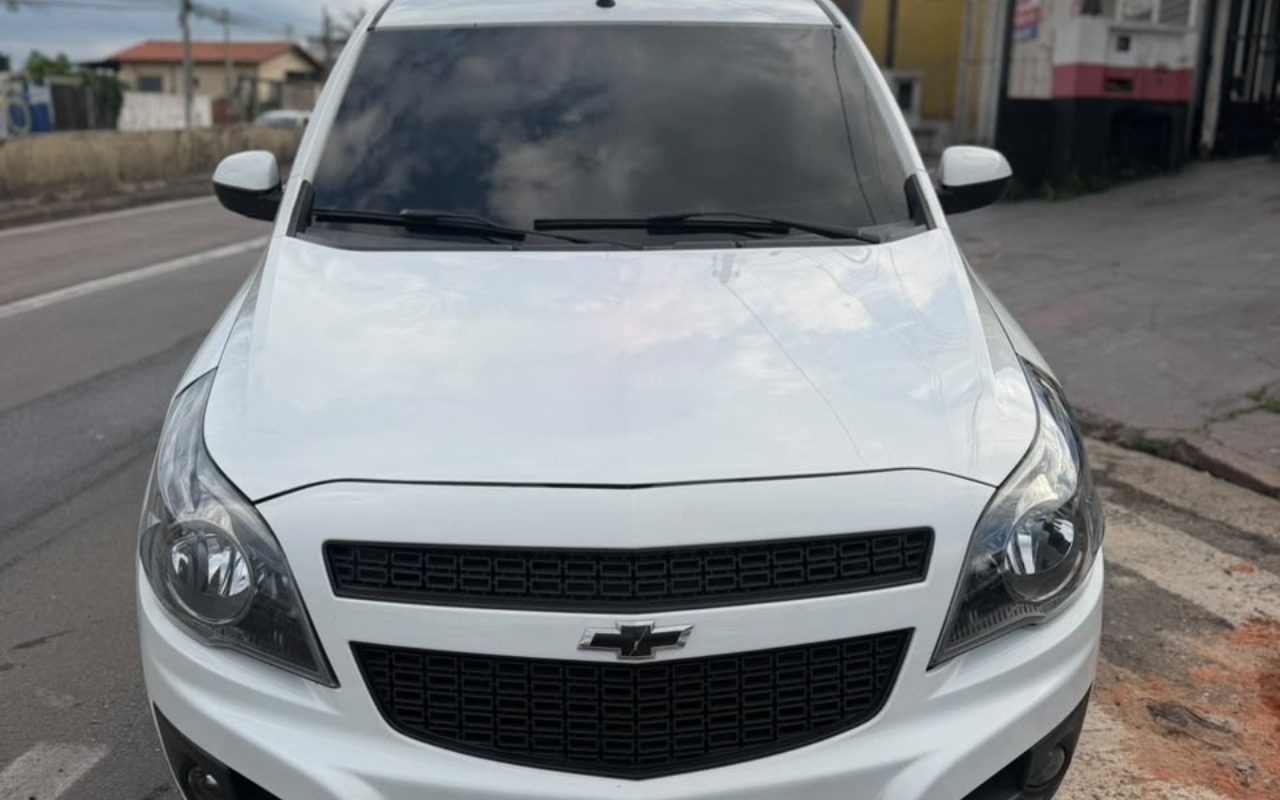 imagem-https://www.socarrao.com.br/sc-vehicle-images-prod/4380502/1792247263387-ODg5OTUxMDYtMGY5Yy00ZDRmLTk3NjktNDMxMmE1M2VlYjcyLmpwZWc.jpeg