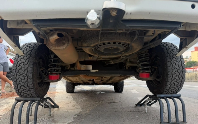 imagem-https://www.socarrao.com.br/sc-vehicle-images-prod/4380502/1792247263631-YjBmYzZkYzgtMjdmZC00NmZmLWJlMzctYWI5MTA0MGNkOWMyLmpwZWc.jpeg