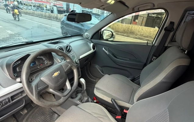 imagem-https://www.socarrao.com.br/sc-vehicle-images-prod/4380502/1792247263691-NTM2MGY3OTktZTlhZS00NjAwLWI2NTYtZmQ0N2E5ZjY3MGFkLmpwZWc.jpeg