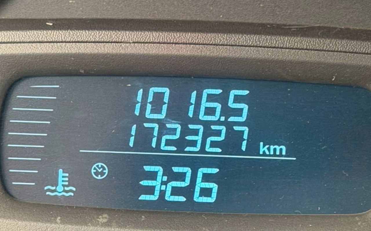 imagem-https://www.socarrao.com.br/sc-vehicle-images-prod/4380502/1792247263785-NjY0Y2YwYzQtYzdkYi00YzJlLTgyNzgtMzcyYmRmZjk1Yjg2LmpwZWc.jpeg