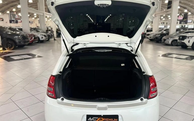 imagem-https://www.socarrao.com.br/sc-vehicle-images-prod/4380504/1792791808152-8552903_11_B_aab46e022f.jpeg