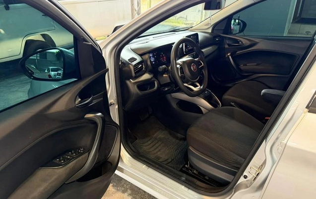 imagem-https://www.socarrao.com.br/sc-vehicle-images-prod/4380515/1792247618591-8572678_1_B_64a101555d.jpeg