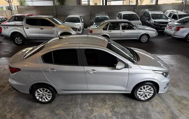 imagem-https://www.socarrao.com.br/sc-vehicle-images-prod/4380515/1792247618602-8572678_0_B_f9417b4ea0.jpeg