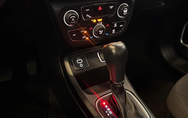 imagem-https://www.socarrao.com.br/sc-vehicle-images-prod/4380516/1792587609509-8557370_0_B_92ad521bd7.jpeg