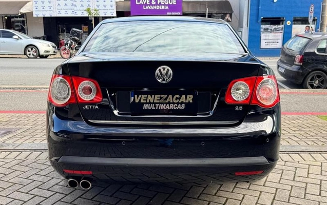 imagem-https://www.socarrao.com.br/sc-vehicle-images-prod/4380529/1792253892952-8581103_16_B_2eb694e335.jpeg