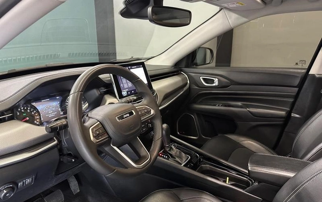 imagem-https://www.socarrao.com.br/sc-vehicle-images-prod/4380530/1792261037217-8580520_10_B_6c16930b87.jpeg