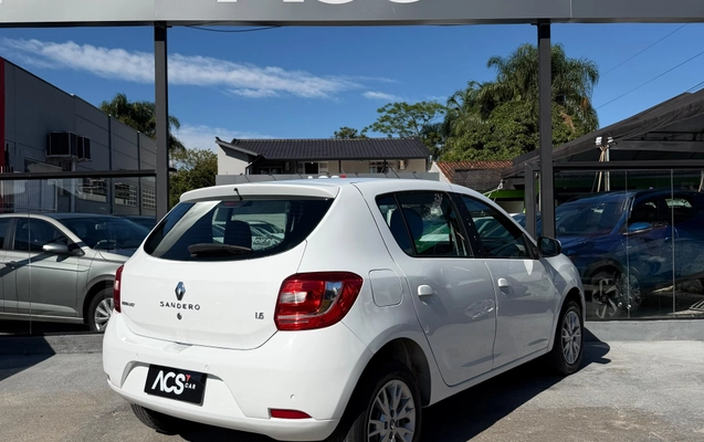 imagem-https://www.socarrao.com.br/sc-vehicle-images-prod/4380540/1792248188436-ea63090a0d2d4c5d86eaf316e208eb15_1792248152176.jpg